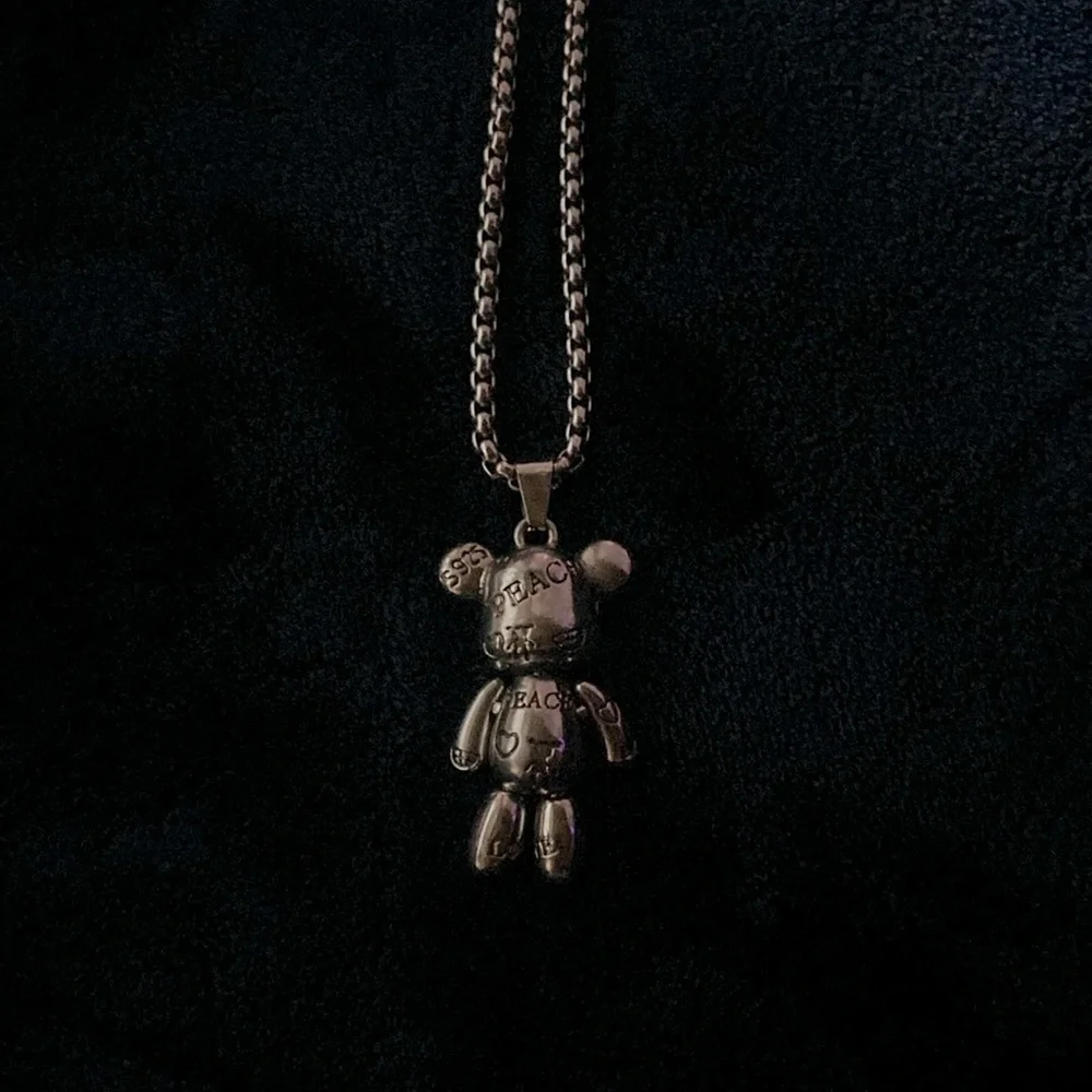 Y2k Love and peace Titanium Silver Bear necklace - Picture 2 of 2